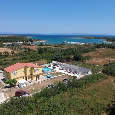 Studio Apartment Palmira Ližnjan Екстериор снимка