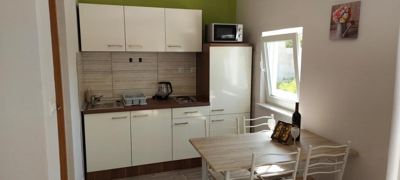 Studio Apartment Palmira Ližnjan Екстериор снимка